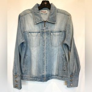Unique Bill Blass Jeans jacket with a zipped front and wide cuffs size M